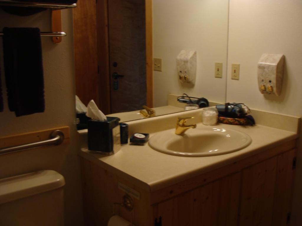 Gustavus Bear Track Inn חדר תמונה